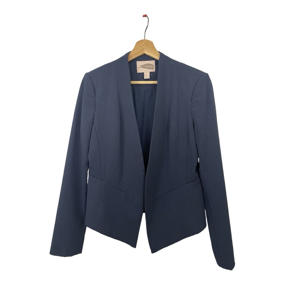 Forever 21 Contemporary Women’s Dark Blue Blazer. Size S